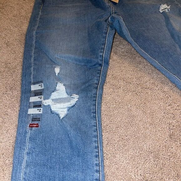 COPY - Levi’s high waisted wedgie skinny blue jeans 14 NWT - Picture 3 of 7